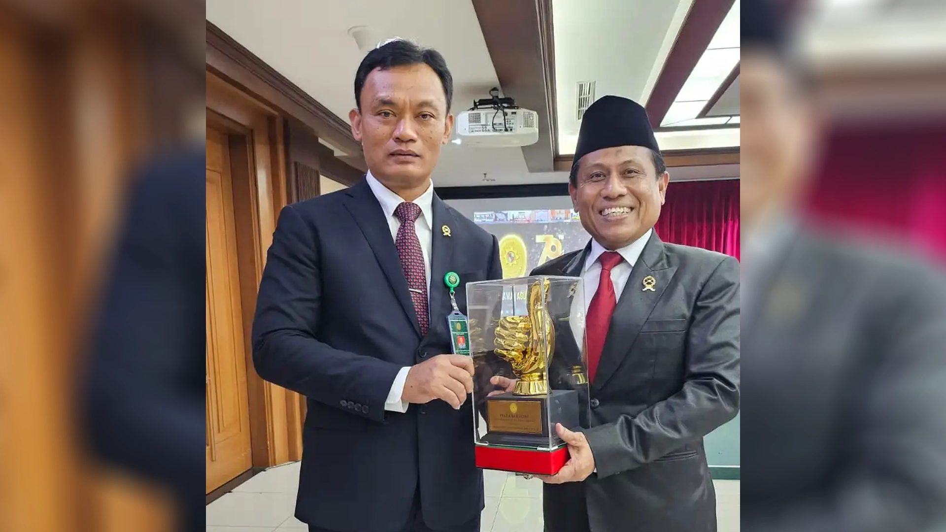 PN Jakpus Raih Penghargaan