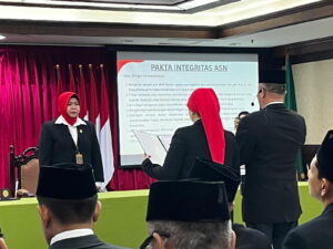 Seluruh Hakim dan Aparat Pengadilan Negeri Jakarta Pusat Tandatangani Pakta Integritas