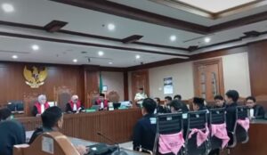 PN Jakpus Vonis Bebas Delpedro Marhaen dkk