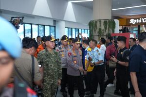 Dukung Kelancaran Mudik, Panglima TNI Bersama Kapolri Tinjau Fasilitas Pelabuhan Merak