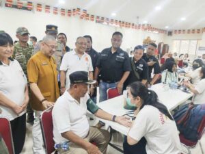 PWI bersama Vihara Hemadhiro Mettavati Layani Ribuan Warga Lewat Baksos Kesehatan Gratis