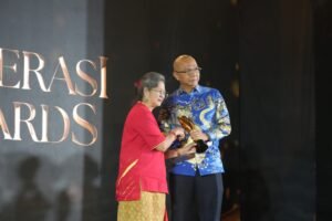 Anugerah Koperasi Award 2026, Jamintel Reda Manthovani Menerima Penghargaan Bakti Koperasi Pradana Nayaka