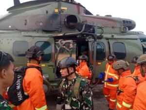 Tim Alpha Laksanakan Fastrope ke Titik Api, Siap Buka Jalan Tim Free Fall di Pekanbaru