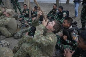TNI–ADF Asah Kemampuan Bertahan Hidup di Alam Liar dalam Latgabma Keris Woomera 2026