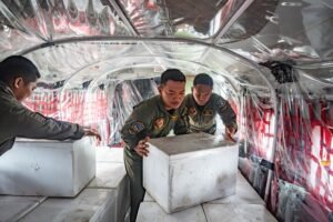 Percepat Penanganan Karhutla di Palembang, Satgas OMC Semai Dry Ice dan NaCl sebanyak 5 sorti