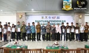 Ratusan Pelajar di Jaksel Terima Bantuan Pengambilan Ijazah Tertunda