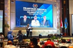 Lantik Pengurus PWI Sulsel Periode 2026–2031, Ketum PWI Pusat Ingatkan Pentingnya Kode Etik