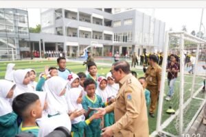 Pramono Anung Tinjau Hasil Rehabilitasi SDN 05 Pekayon dan SMPN 91 Jakarta, Kini Lebih Modern
