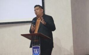 Ketua KI DKI: Saatnya  Mahasiswa Kritisi Sistem Dominasi “Fraksi” di Parlemen Hambat Demokrasi Substansial